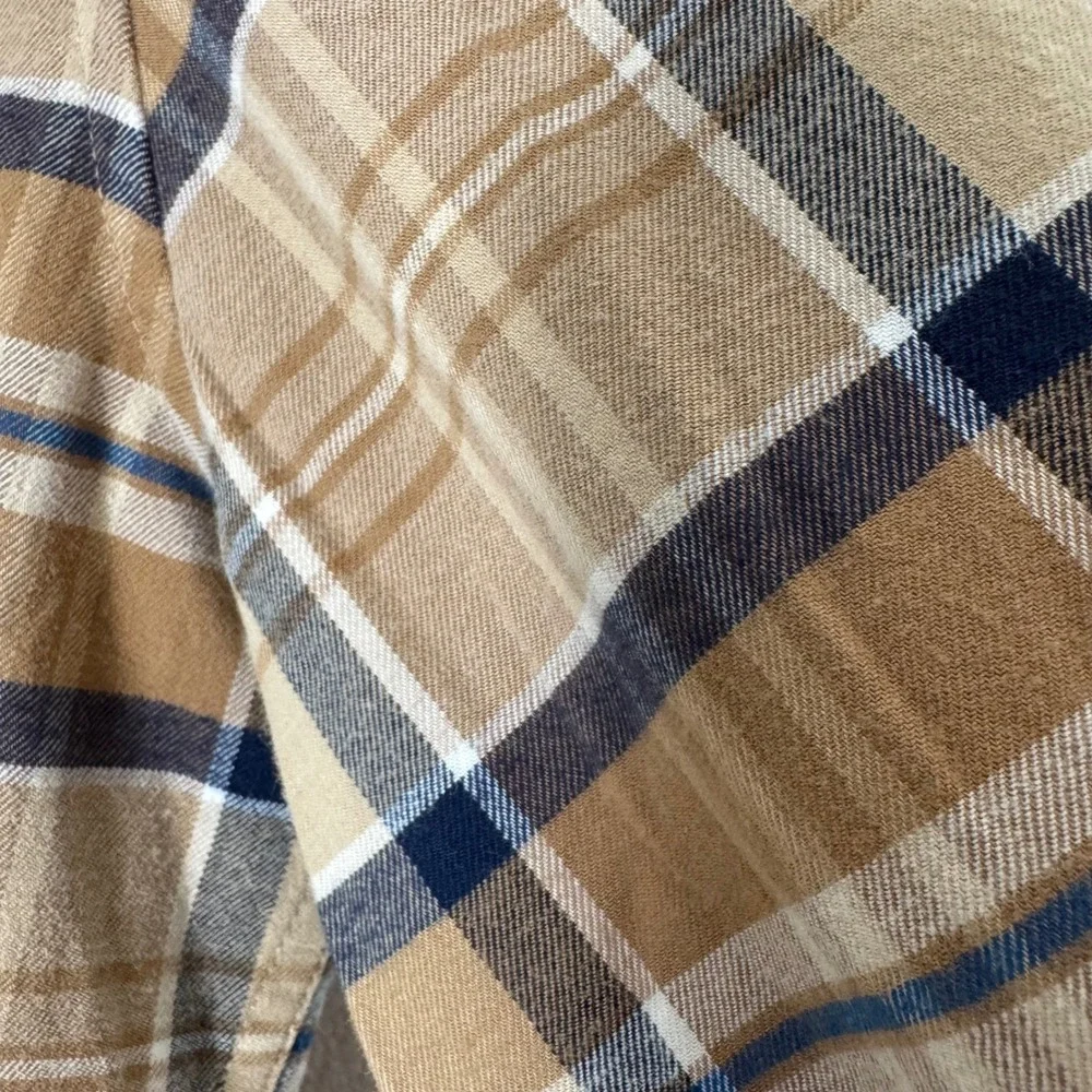 NWT Tommy Hilfiger Classic Fit Plaid Button Flannel Shirt Tan Navy Prep Grunge S